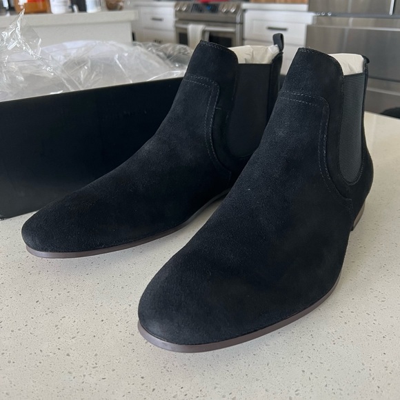 Chelsea Boots - Picture 3 of 12
